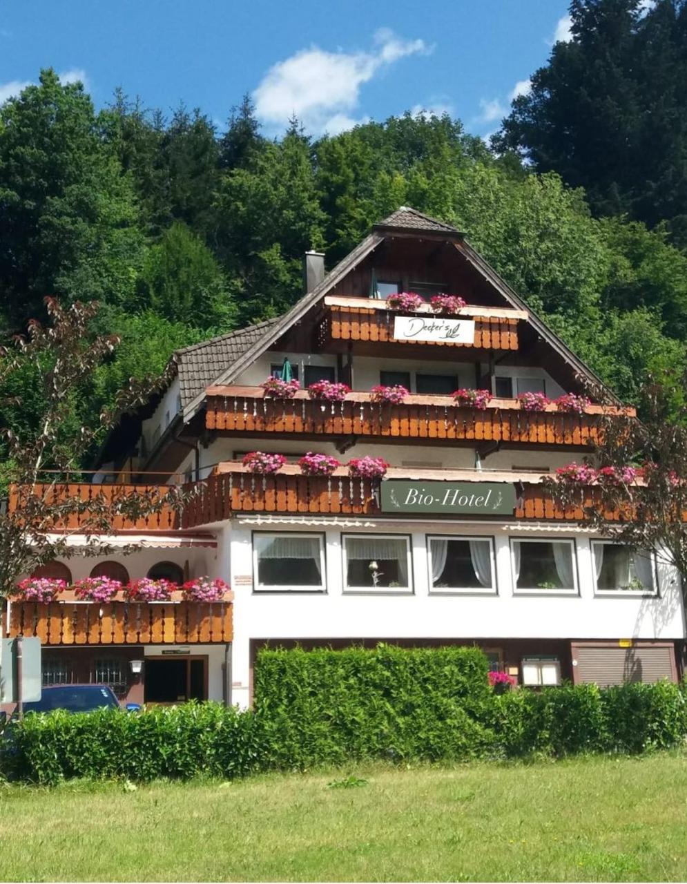 Decker'S Bio Hotel Zum Lamm Baiersbronn Exteriér fotografie